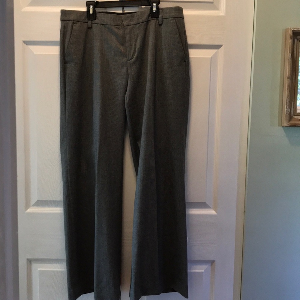 GAP Trouser,  long pant in gray.